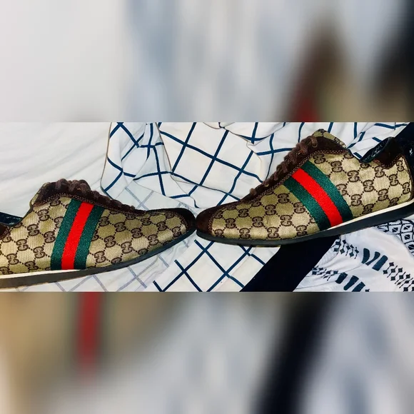 Gucci Bowling Shoes - Picture 2 of 3